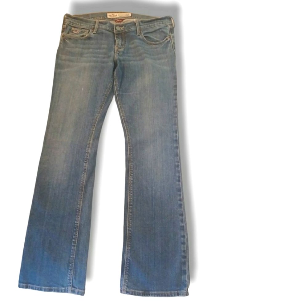 Women's Hollister boot cut jeans size 5 short pre-owned gently worn
